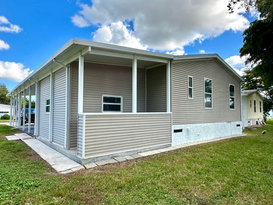 For Sale: $235,000 (3 beds, 2 baths, 1392 Square Feet)