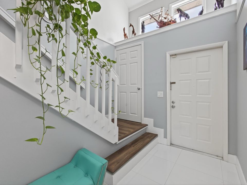 En Venta: $569,900 (3 camas, 2 baños, 1826 Pies cuadrados)