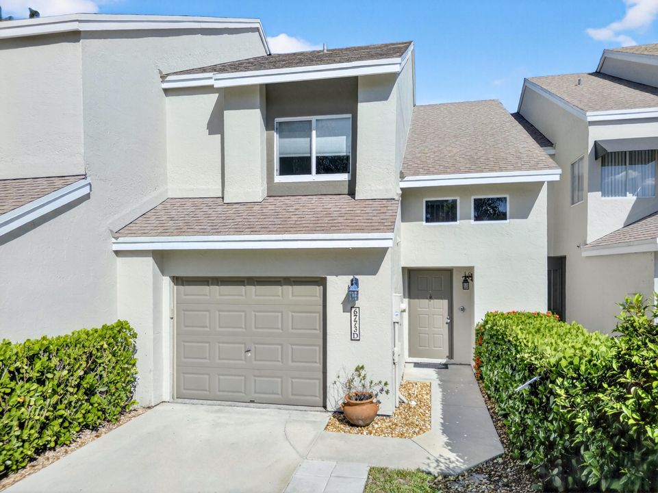 En Venta: $569,900 (3 camas, 2 baños, 1826 Pies cuadrados)