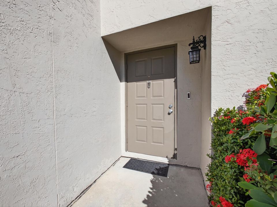 En Venta: $569,900 (3 camas, 2 baños, 1826 Pies cuadrados)