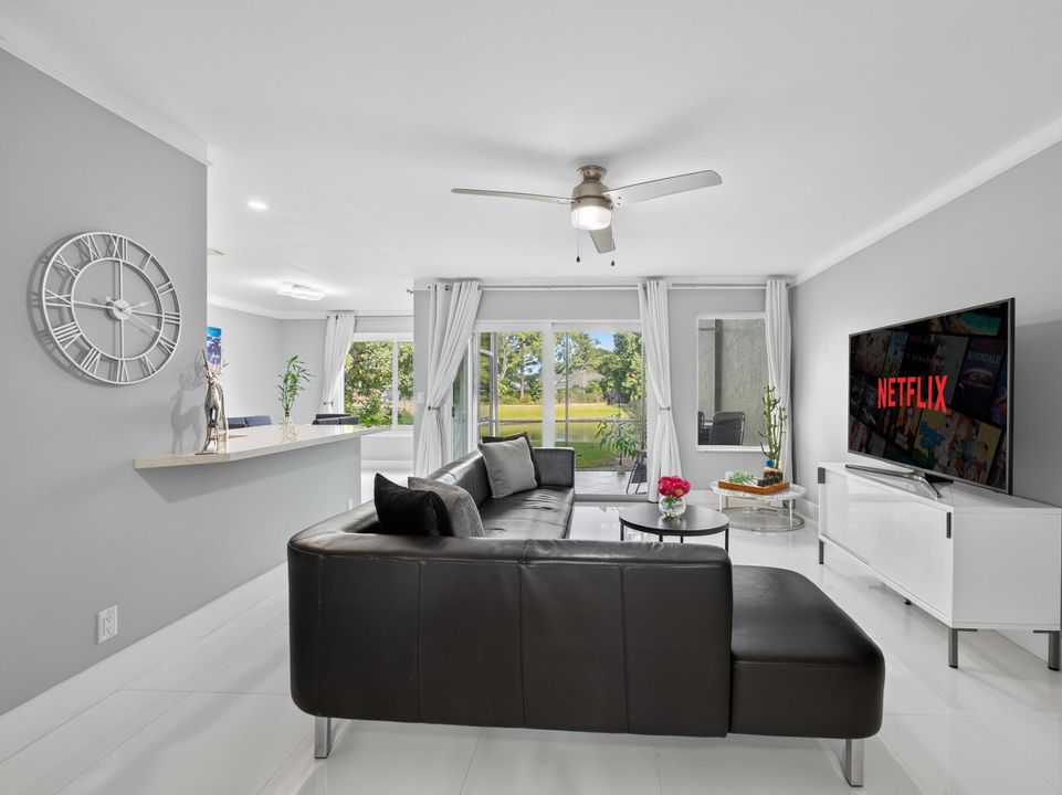 En Venta: $569,900 (3 camas, 2 baños, 1826 Pies cuadrados)