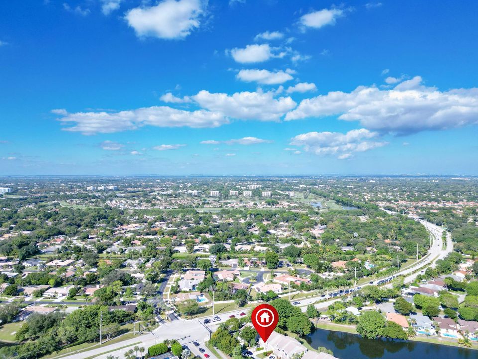 En Venta: $569,900 (3 camas, 2 baños, 1826 Pies cuadrados)