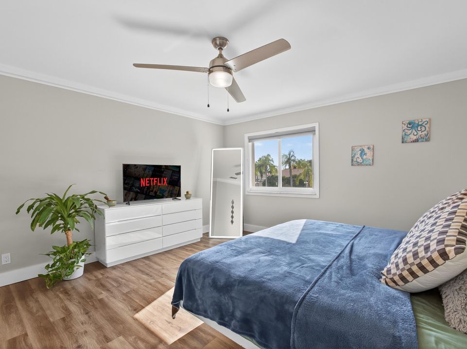 En Venta: $569,900 (3 camas, 2 baños, 1826 Pies cuadrados)