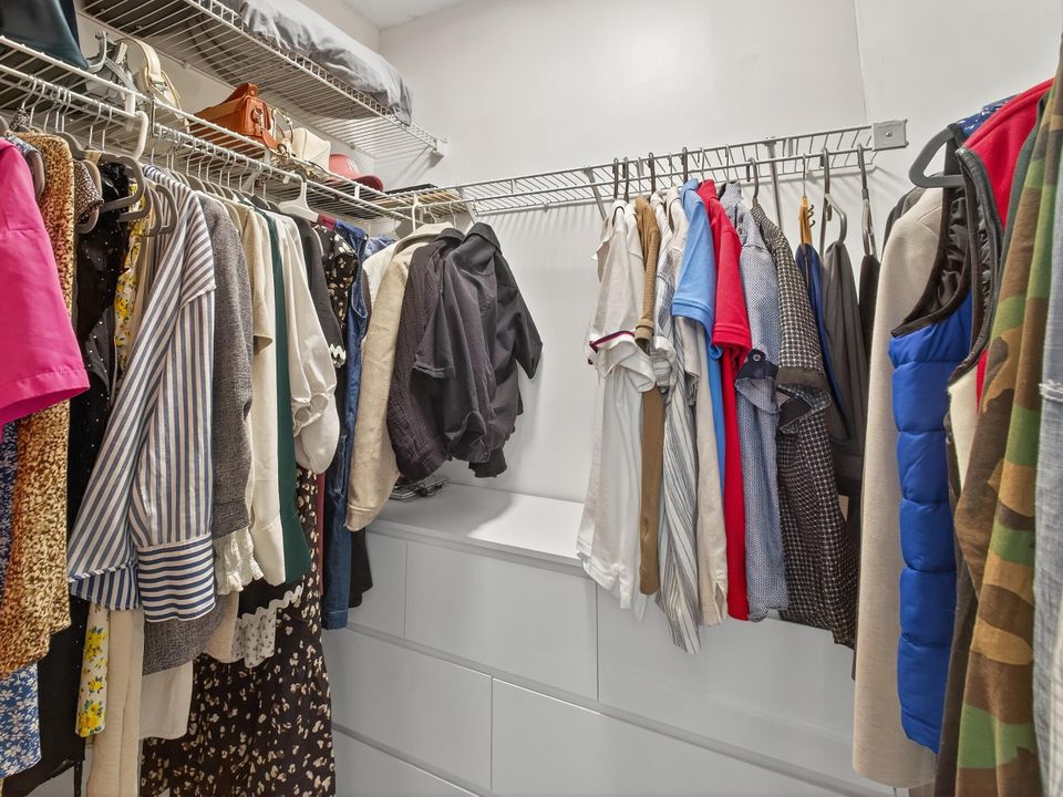 En Venta: $569,900 (3 camas, 2 baños, 1826 Pies cuadrados)