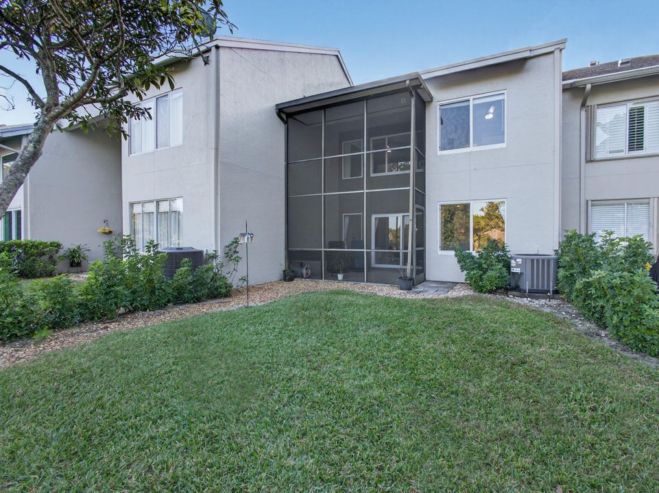 En Venta: $569,900 (3 camas, 2 baños, 1826 Pies cuadrados)