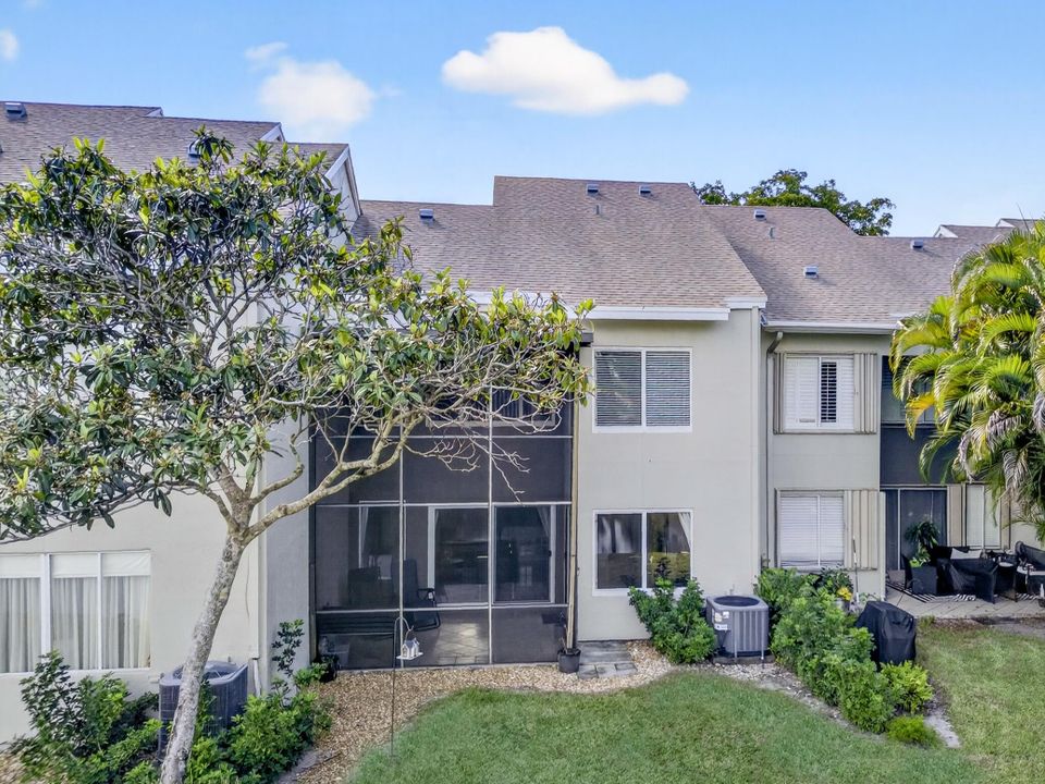 En Venta: $569,900 (3 camas, 2 baños, 1826 Pies cuadrados)