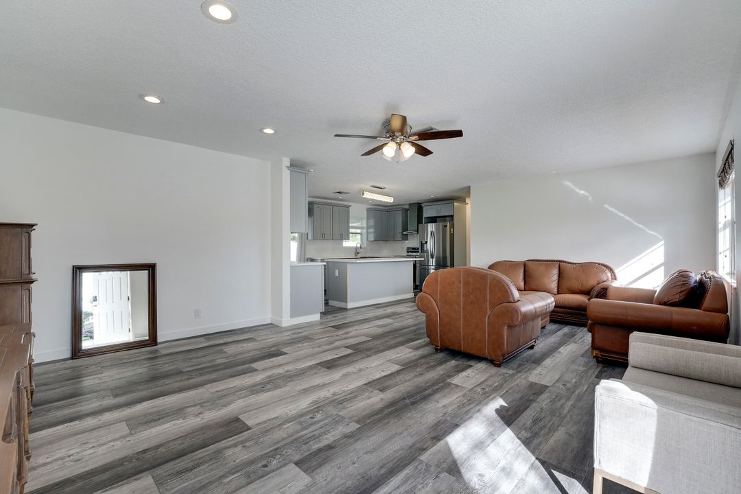 For Sale: $549,000 (3 beds, 1 baths, 1248 Square Feet)