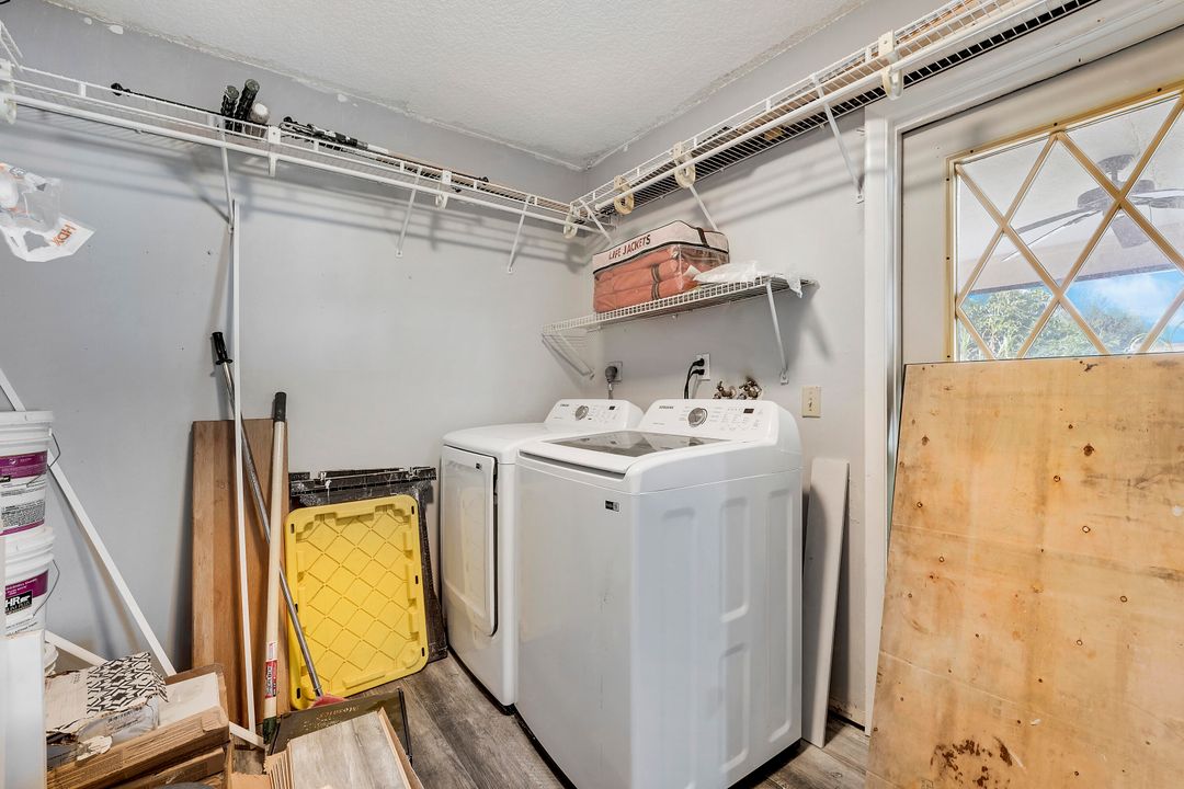 For Sale: $549,000 (3 beds, 1 baths, 1248 Square Feet)