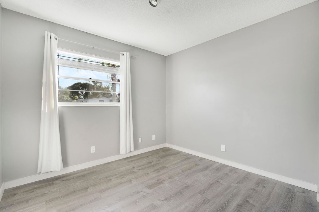 For Sale: $549,000 (3 beds, 1 baths, 1248 Square Feet)