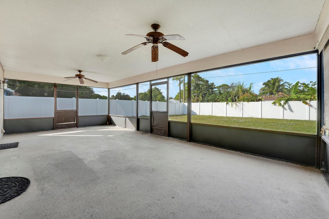 For Sale: $549,000 (3 beds, 1 baths, 1248 Square Feet)