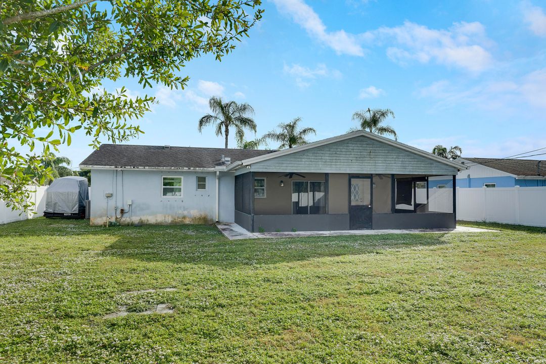 For Sale: $549,000 (3 beds, 1 baths, 1248 Square Feet)