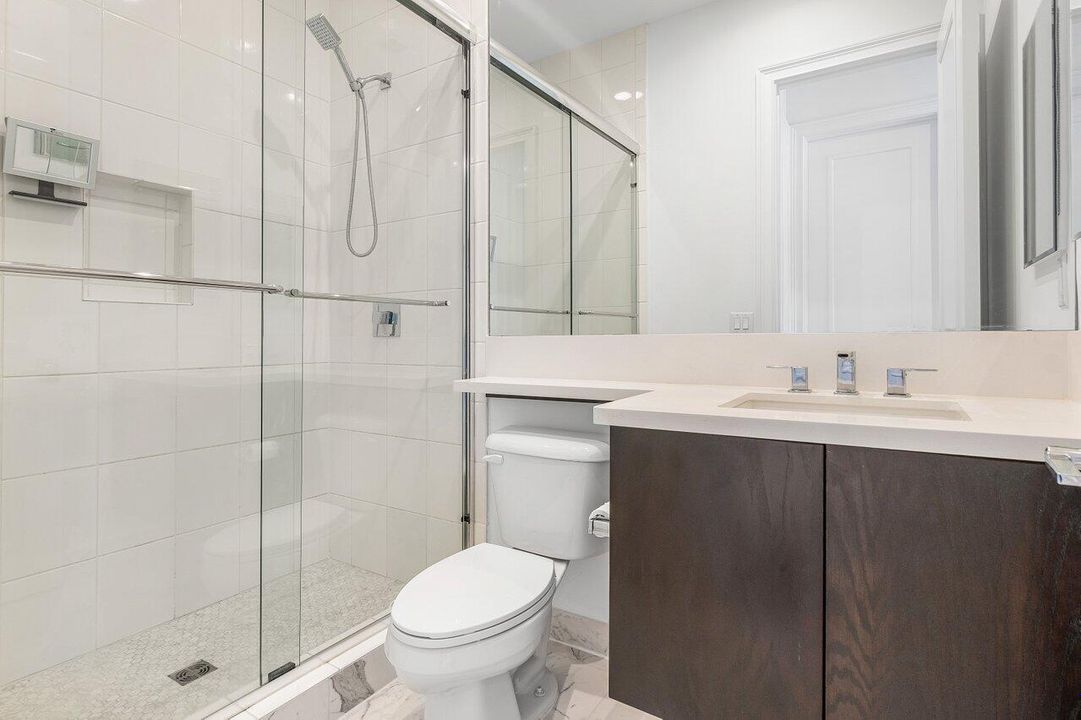 For Sale: $4,799,000 (6 beds, 7 baths, 6180 Square Feet)