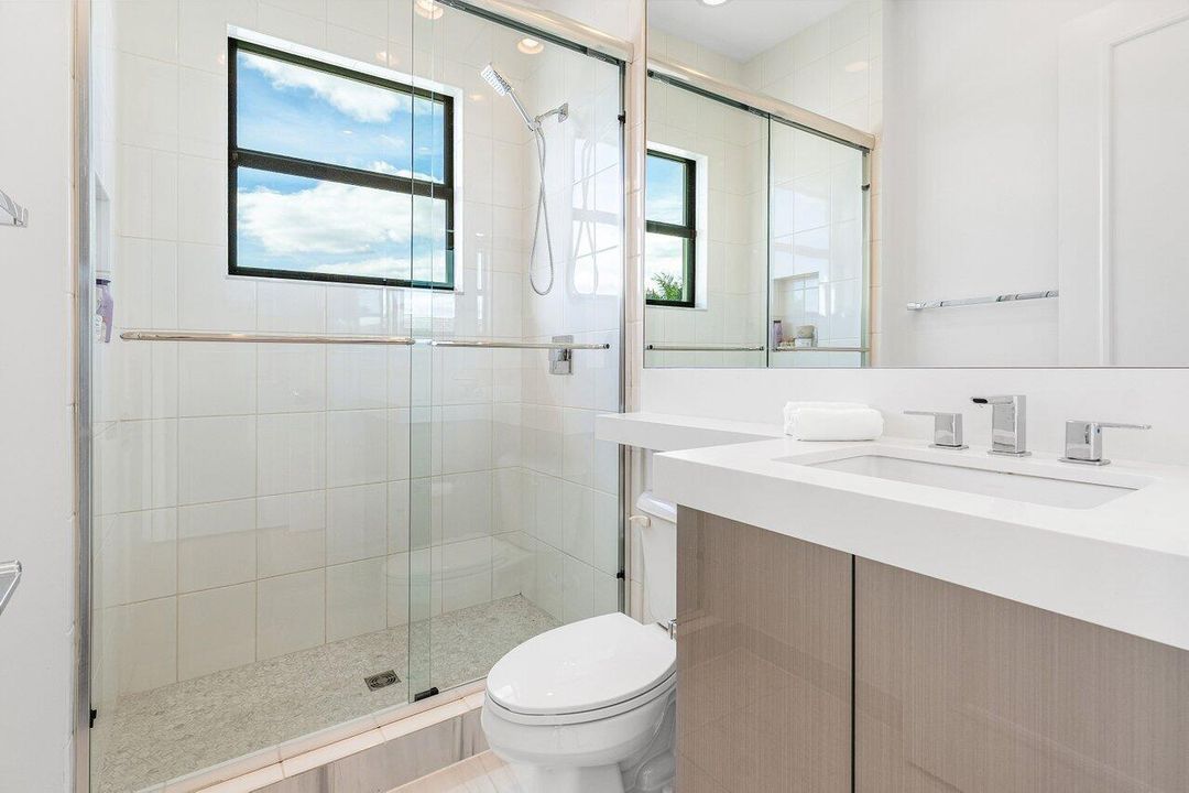 For Sale: $4,799,000 (6 beds, 7 baths, 6180 Square Feet)