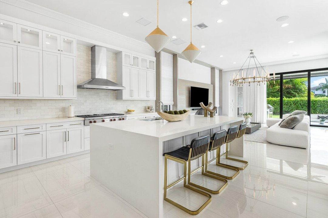 For Sale: $4,799,000 (6 beds, 7 baths, 6180 Square Feet)