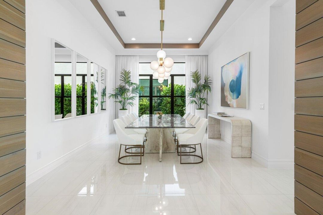 For Sale: $4,799,000 (6 beds, 7 baths, 6180 Square Feet)