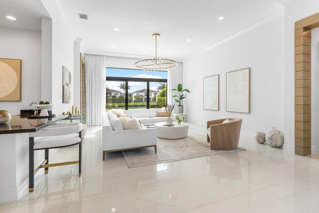 For Sale: $4,799,000 (6 beds, 7 baths, 6180 Square Feet)