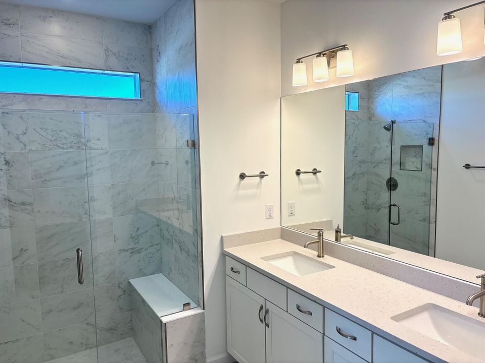 Activo con contrato: $499,350 (2 camas, 2 baños, 1655 Pies cuadrados)