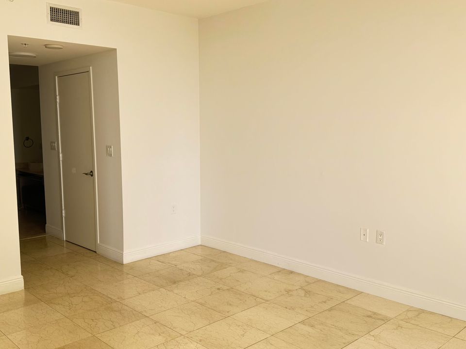 For Rent: $5,700 (2 beds, 2 baths, 1342 Square Feet)