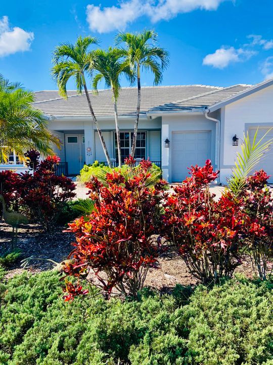 For Sale: $989,000 (4 beds, 3 baths, 2484 Square Feet)