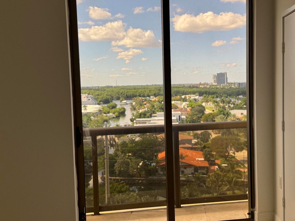 For Rent: $5,700 (2 beds, 2 baths, 1342 Square Feet)