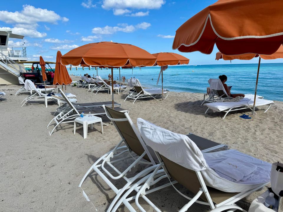 For Rent: $5,700 (2 beds, 2 baths, 1342 Square Feet)