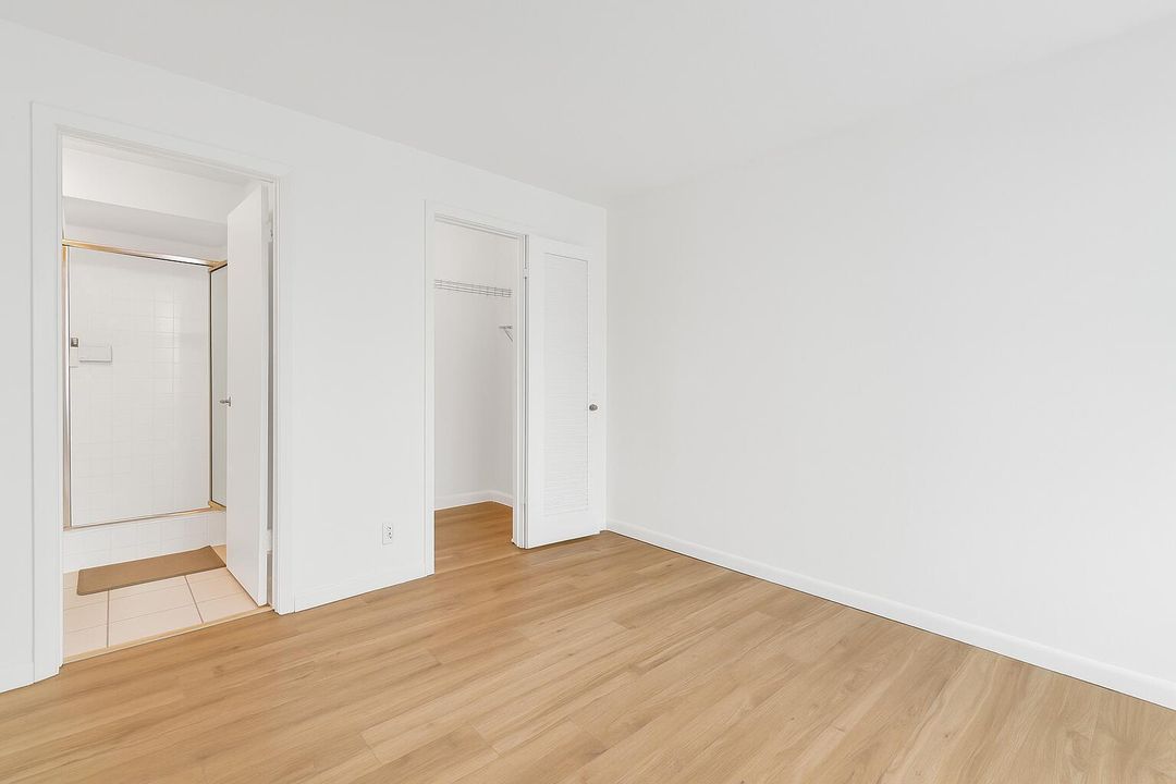 For Sale: $344,000 (2 beds, 2 baths, 1130 Square Feet)