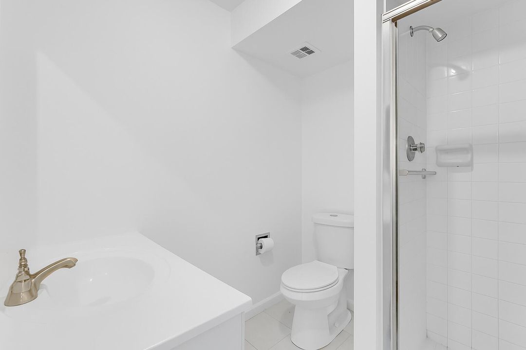 For Sale: $344,000 (2 beds, 2 baths, 1130 Square Feet)