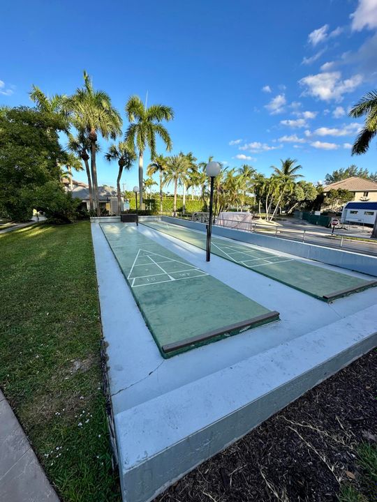 For Sale: $344,000 (2 beds, 2 baths, 1130 Square Feet)