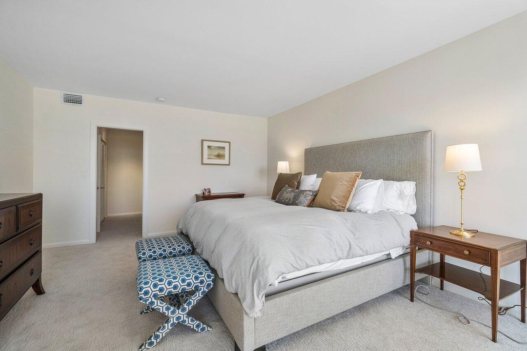 待售: $2,599,000 (2 贝兹, 2 浴室, 1606 平方英尺)