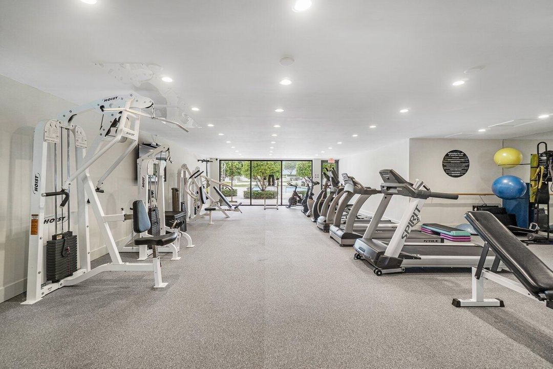 待售: $2,599,000 (2 贝兹, 2 浴室, 1606 平方英尺)