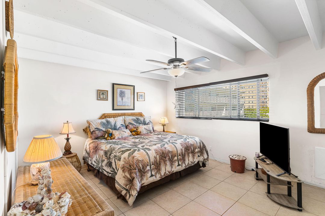 For Rent: $2,005 (1 beds, 1 baths, 775 Square Feet)