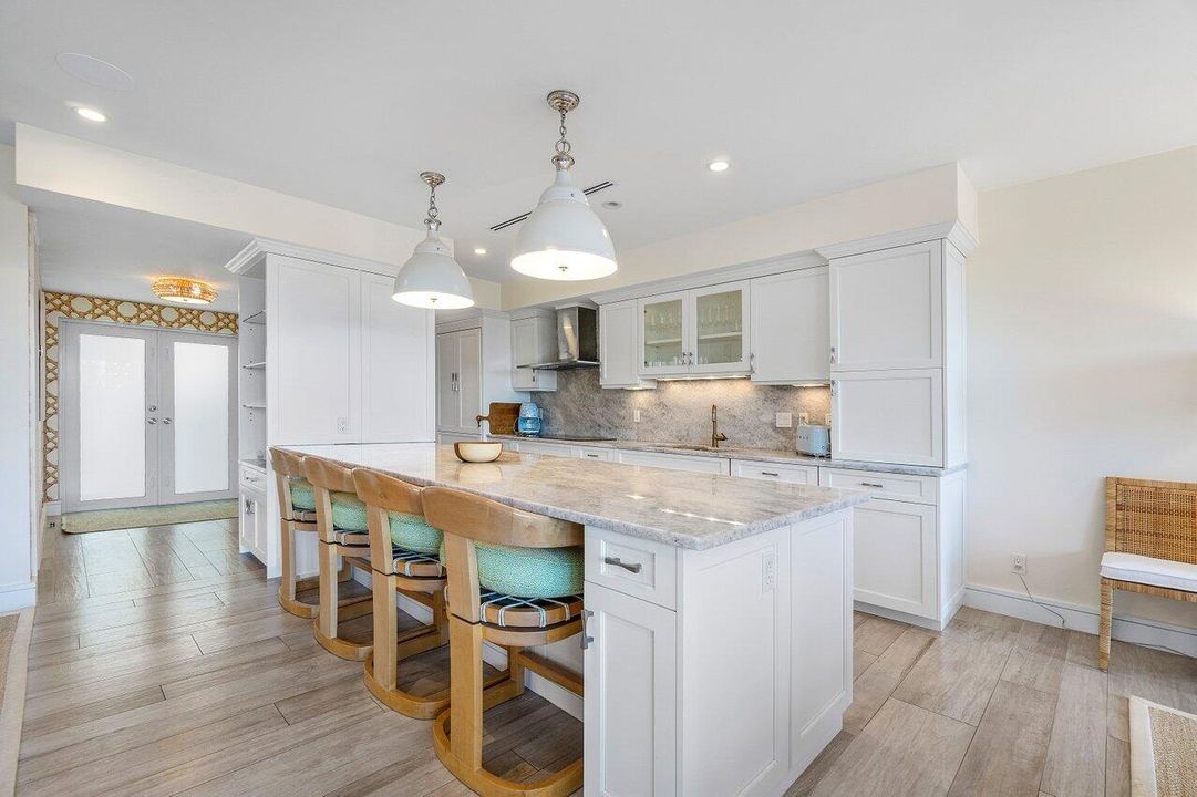 For Sale: $2,599,000 (3 beds, 2 baths, 1853 Square Feet)