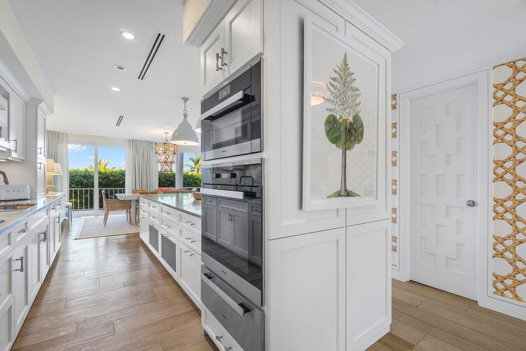 For Sale: $2,599,000 (3 beds, 2 baths, 1853 Square Feet)