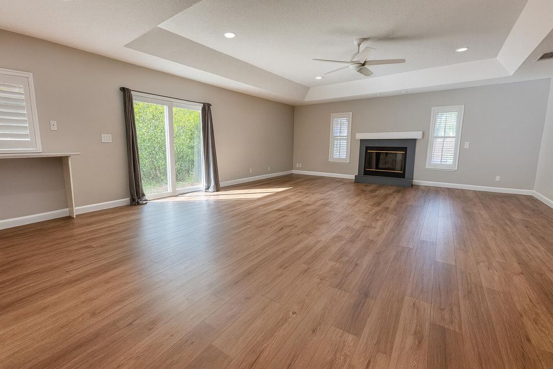 En Venta: $1,149,000 (4 camas, 3 baños, 2826 Pies cuadrados)