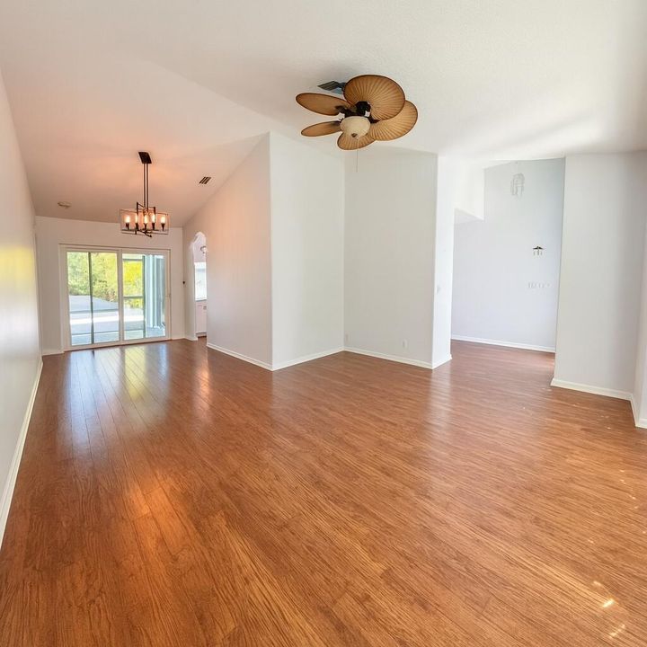 En Venta: $1,149,000 (4 camas, 3 baños, 2826 Pies cuadrados)