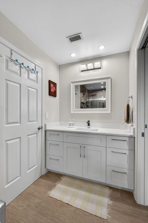 For Sale: $559,000 (2 beds, 2 baths, 1390 Square Feet)