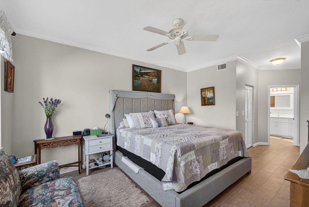 For Sale: $559,000 (2 beds, 2 baths, 1390 Square Feet)