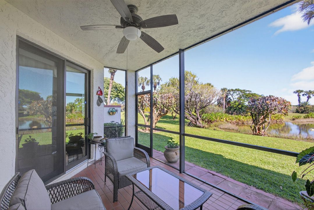 For Sale: $559,000 (2 beds, 2 baths, 1390 Square Feet)