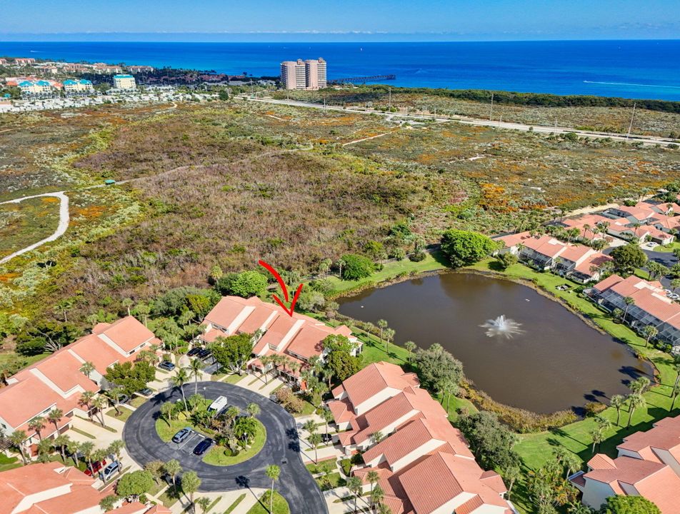 For Sale: $559,000 (2 beds, 2 baths, 1390 Square Feet)