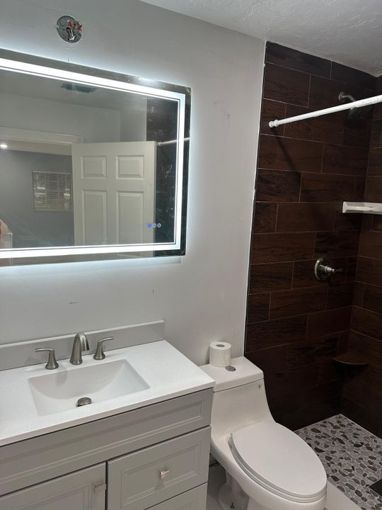 For Rent: $1,850 (2 beds, 1 baths, 800 Square Feet)