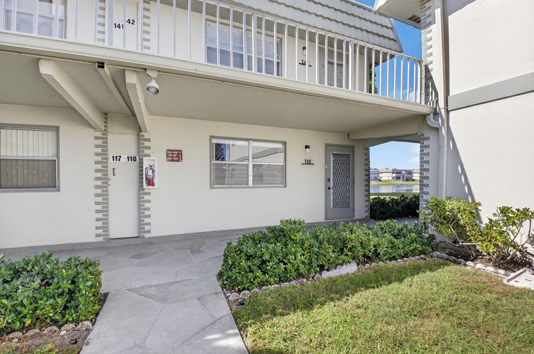 待售: $95,000 (1 贝兹, 1 浴室, 720 平方英尺)