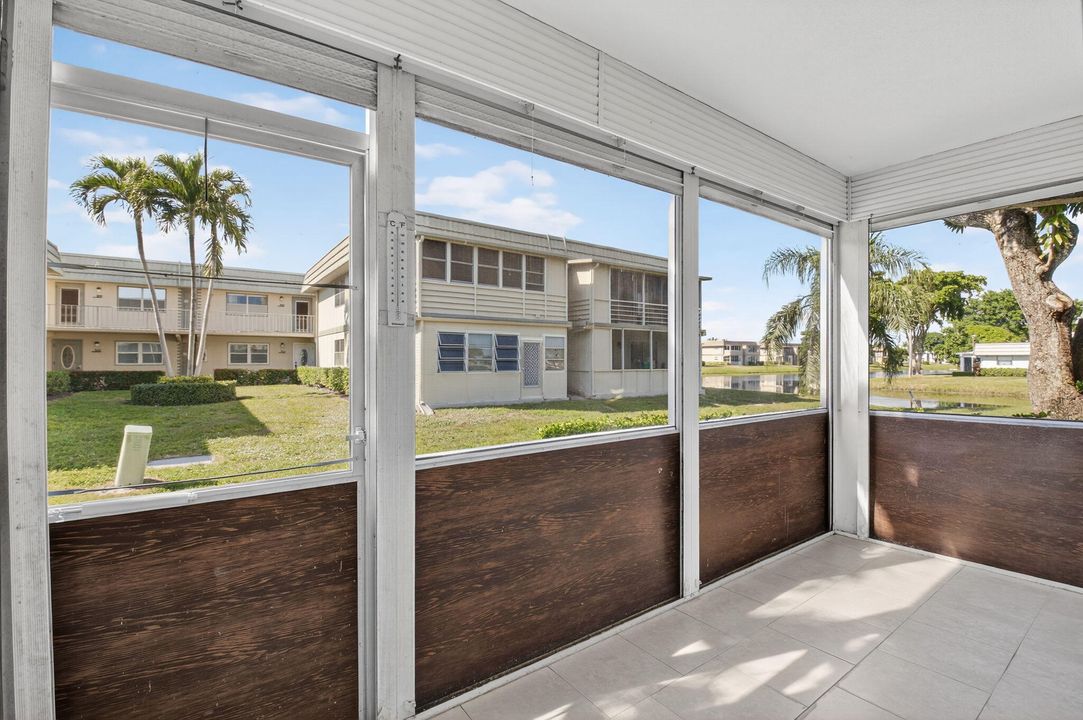 待售: $95,000 (1 贝兹, 1 浴室, 720 平方英尺)