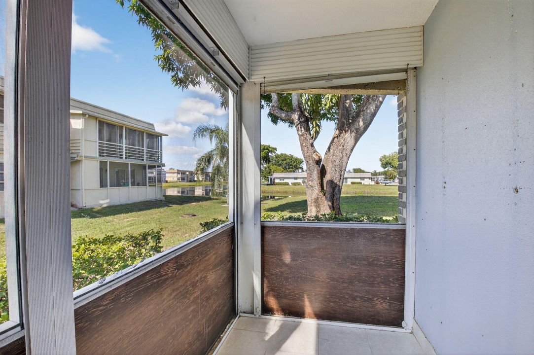 待售: $95,000 (1 贝兹, 1 浴室, 720 平方英尺)