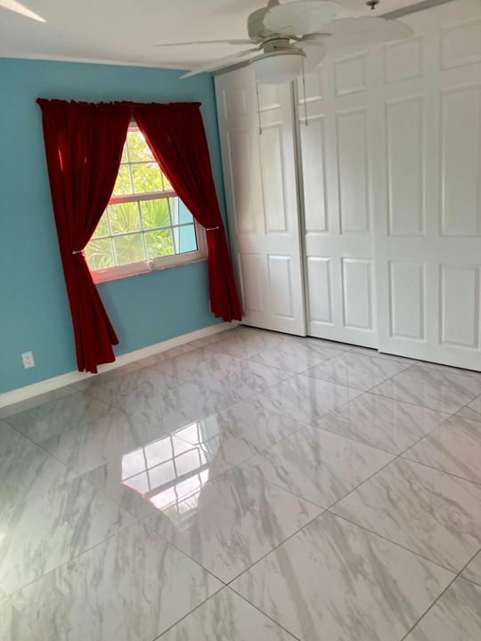 For Rent: $2,000 (2 beds, 2 baths, 875 Square Feet)