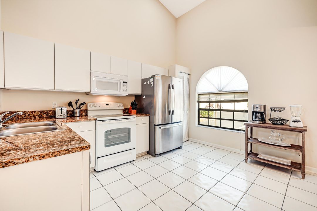 For Sale: $449,000 (3 beds, 2 baths, 2026 Square Feet)