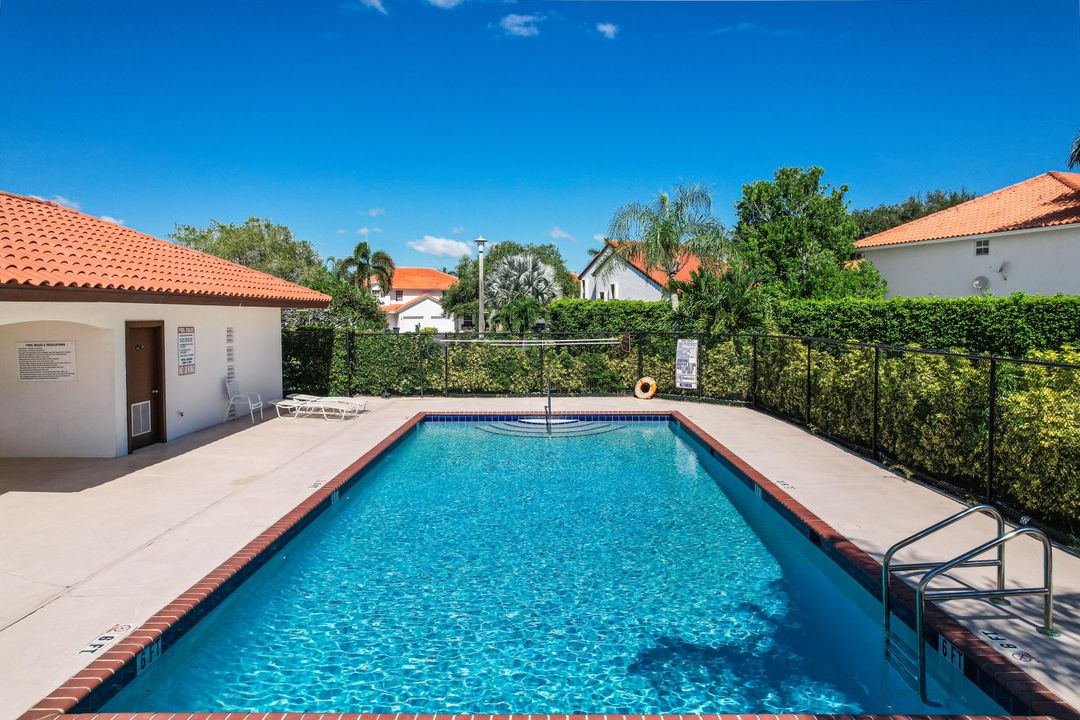 For Sale: $449,000 (3 beds, 2 baths, 2026 Square Feet)