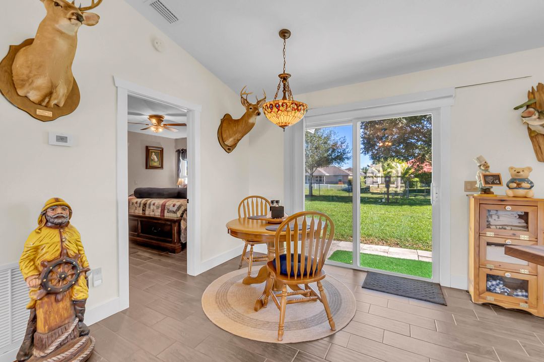 For Sale: $485,000 (3 beds, 2 baths, 1157 Square Feet)