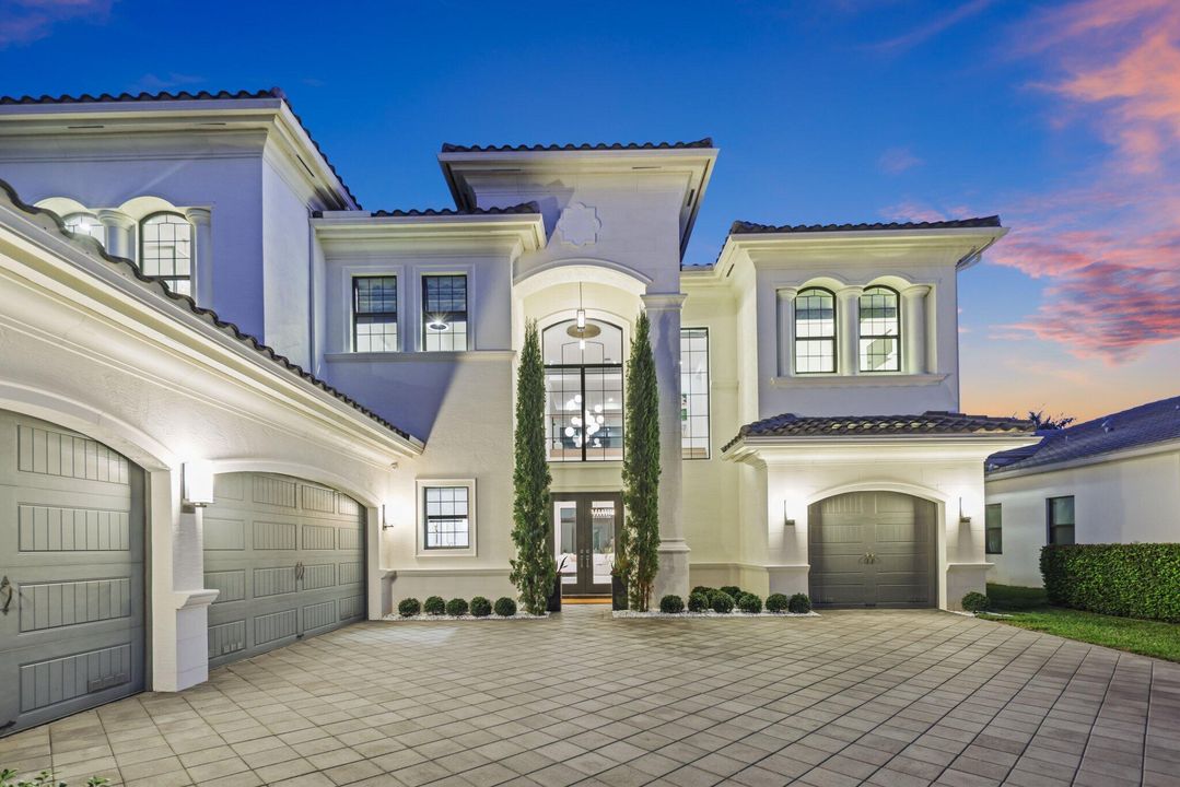 For Sale: $4,799,000 (6 beds, 7 baths, 6180 Square Feet)