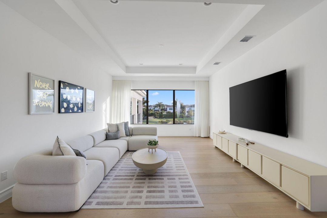 For Sale: $4,799,000 (6 beds, 7 baths, 6180 Square Feet)