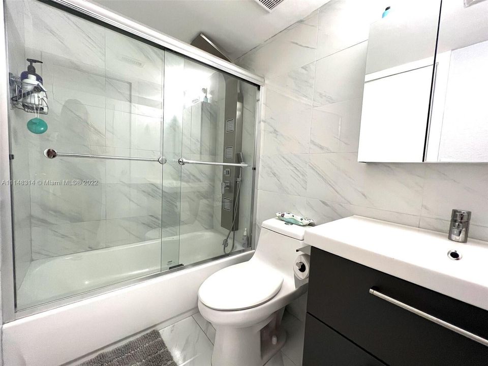 For Sale: $359,000 (3 beds, 2 baths, 1273 Square Feet)